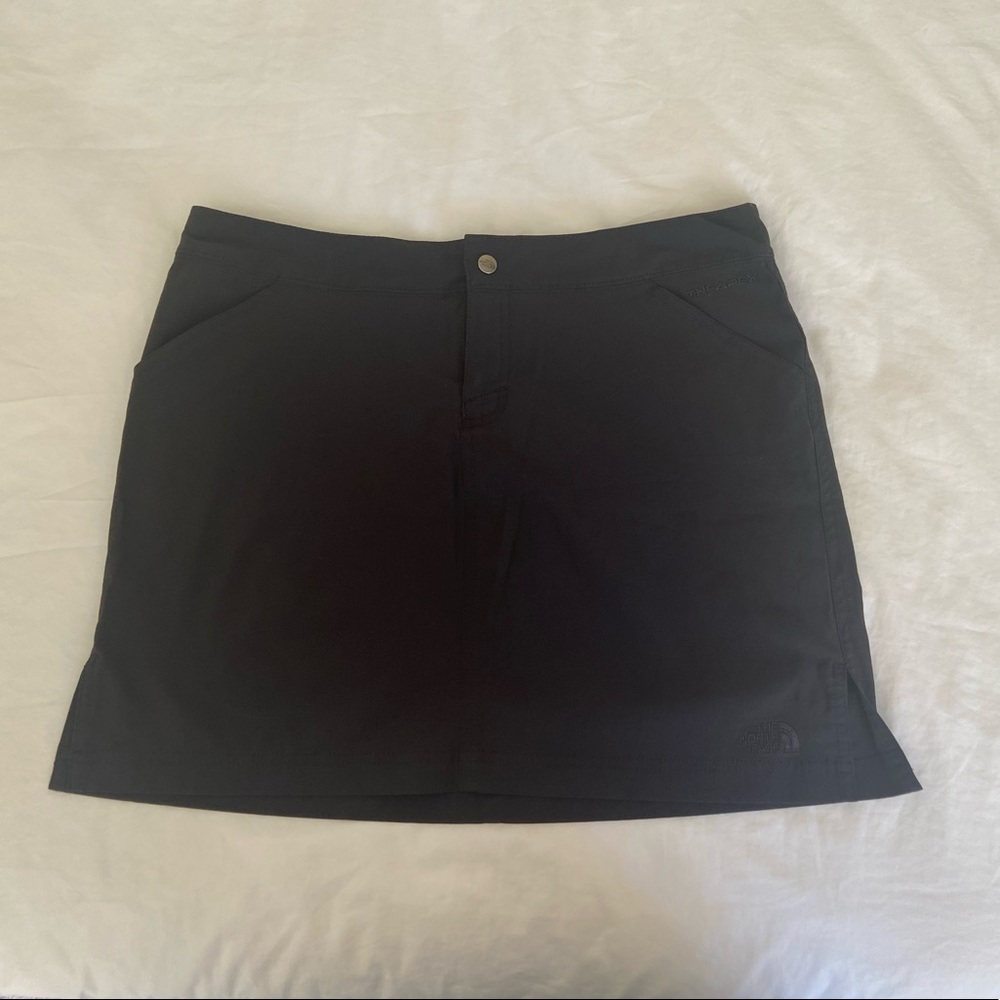 The North Face Size 10 Skort